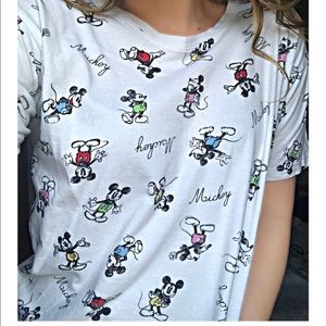 Cute Mickey Tee 🐭 Small